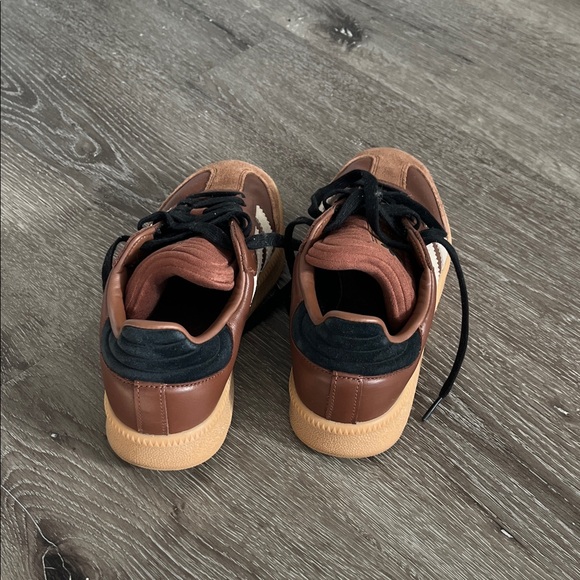 Adidas Sambas Brown and Black Sneakers with White Stripes - Picture 4 of 5